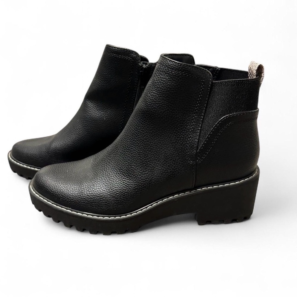 Universal Thread Black Ankle Boots Chunky Heel Side Zip 10